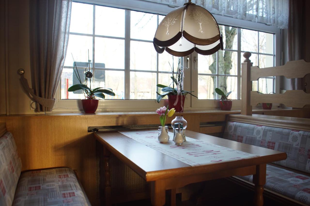 Hotel & Gasthaus Zum Eichenkranz Luckenwalde Exterior foto